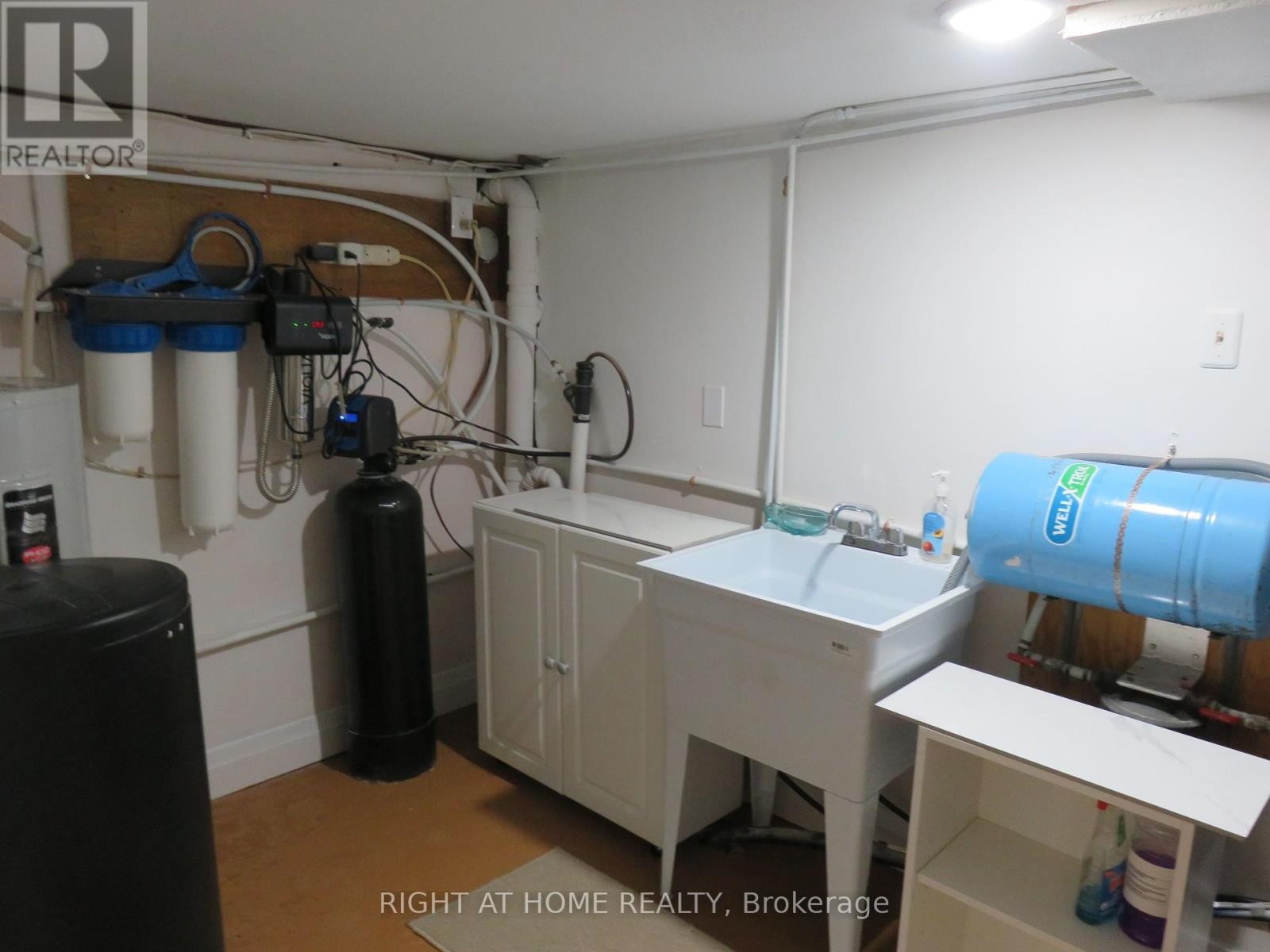 












7459 ISLAND CRESCENT

,
Ramara,




Ontario
L0K2B0

