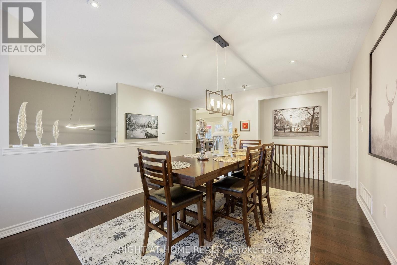 












20 DIAMOND VALLEY DRIVE

,
Oro-Medonte (Sugarbush),




Ontario
L0L2E0

