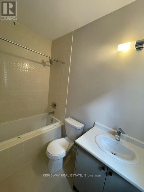 












76 BEARBERRY ROAD

,
Springwater (Minesing),




Ontario
L0L1Y3

