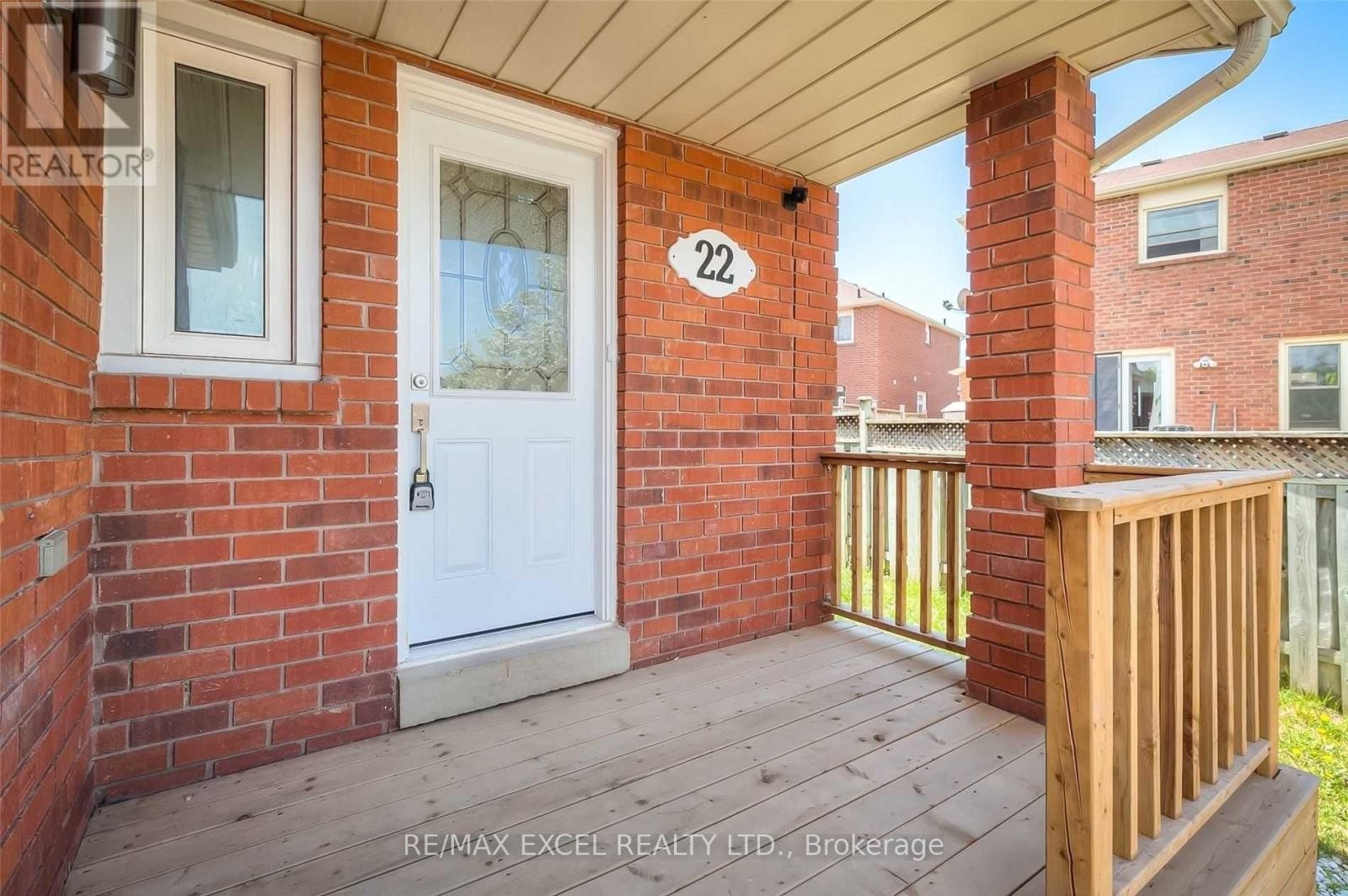 












22 WEATHERUP CRESCENT

,
Barrie (West Bayfield),




Ontario
L4N7J6

