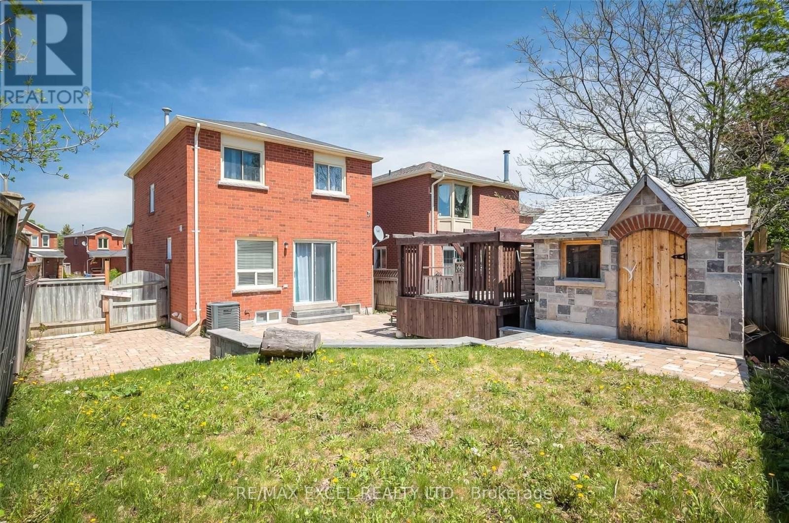 












22 WEATHERUP CRESCENT

,
Barrie (West Bayfield),




Ontario
L4N7J6


