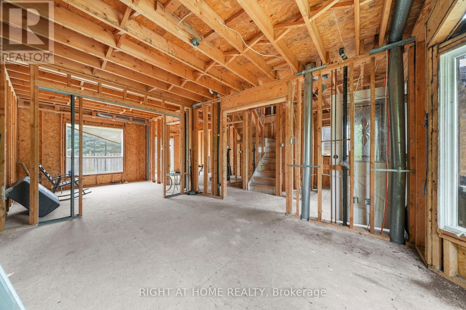 












14 BARRE DRIVE

,
Barrie (Painswick North),




Ontario
L4N7N6

