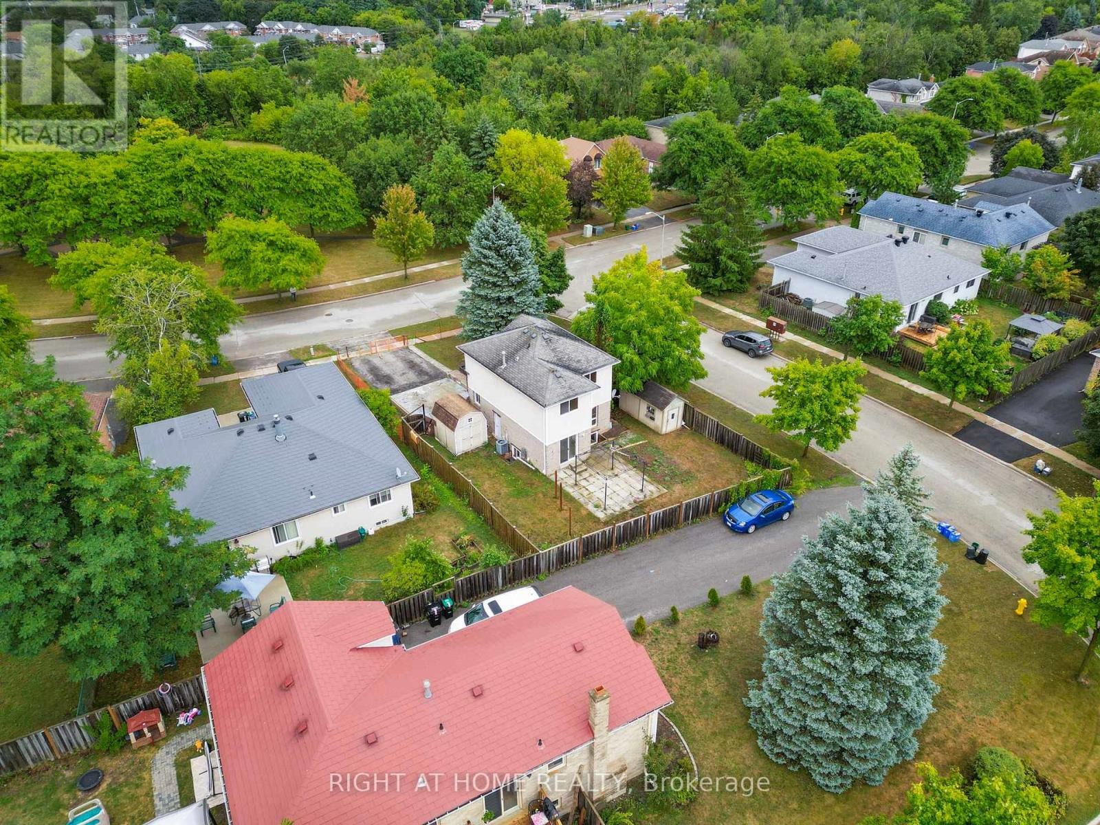 












14 BARRE DRIVE

,
Barrie (Painswick North),




Ontario
L4N7N6

