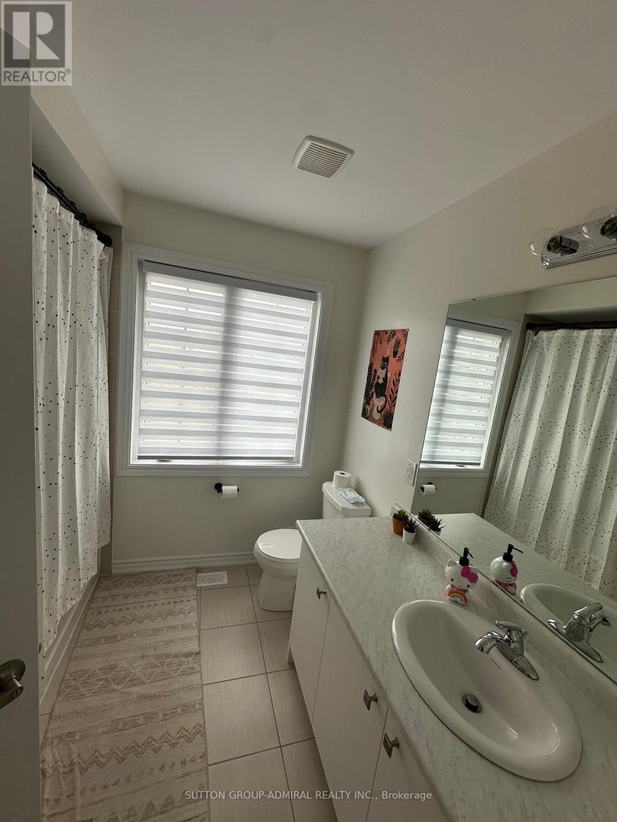 












39 ATLANTIS DRIVE

,
Orillia,




Ontario
L3V8L4

