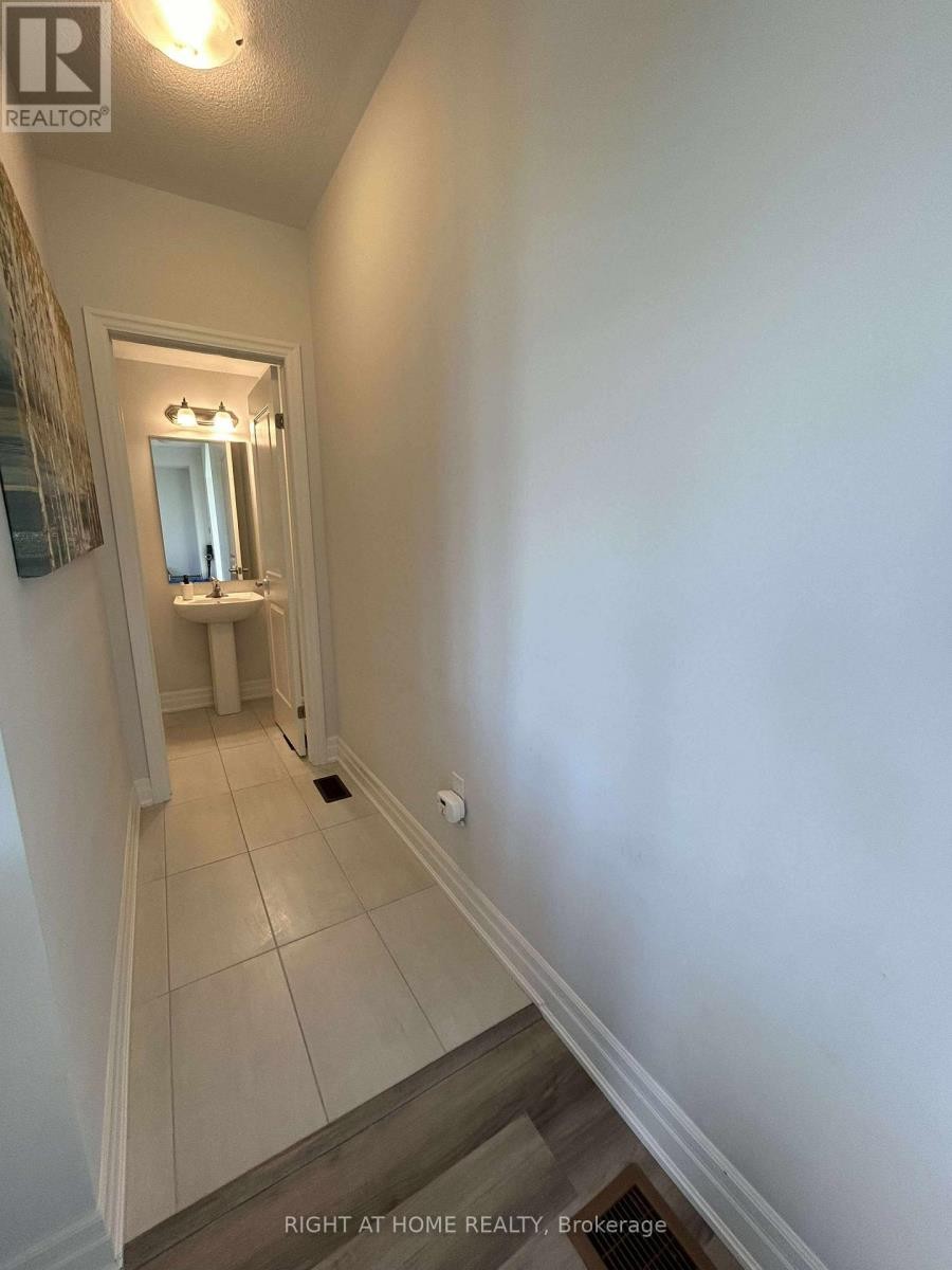 












129 UNION BOULEVARD

,
Wasaga Beach,




Ontario
L9Z0P1

