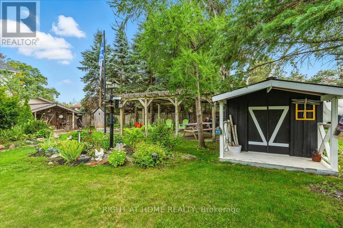 












287 EDGEHILL DRIVE

,
Barrie (Edgehill Drive),




Ontario
L4N9X5

