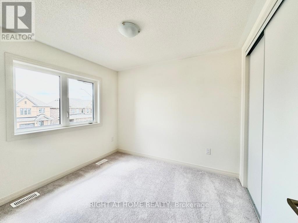 












81 SAGEWOOD AVENUE

,
Barrie (Painswick South),




Ontario
L9J0K5

