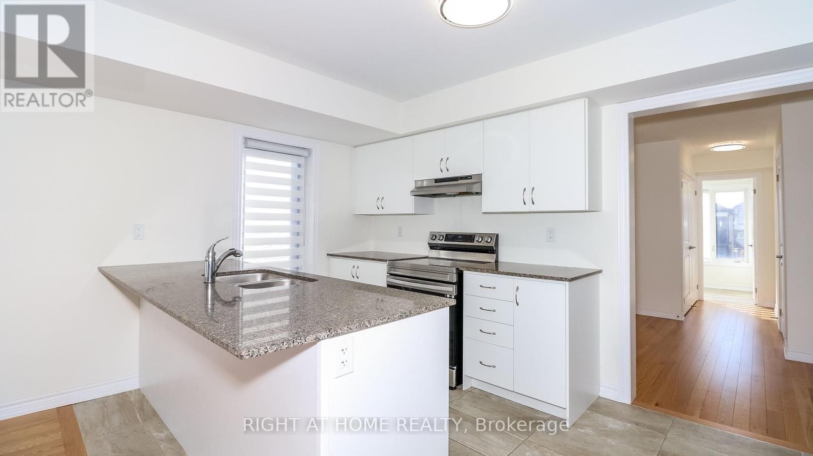 












1 - 12 BANNISTER ROAD

,
Barrie,




Ontario
L9J0L4

