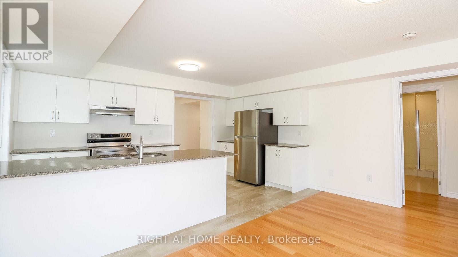 












1 - 12 BANNISTER ROAD

,
Barrie,




Ontario
L9J0L4

