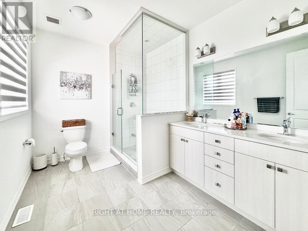












UPPER - 61 SUZUKI STREET

,
Barrie,




Ontario
L9J0Y7

