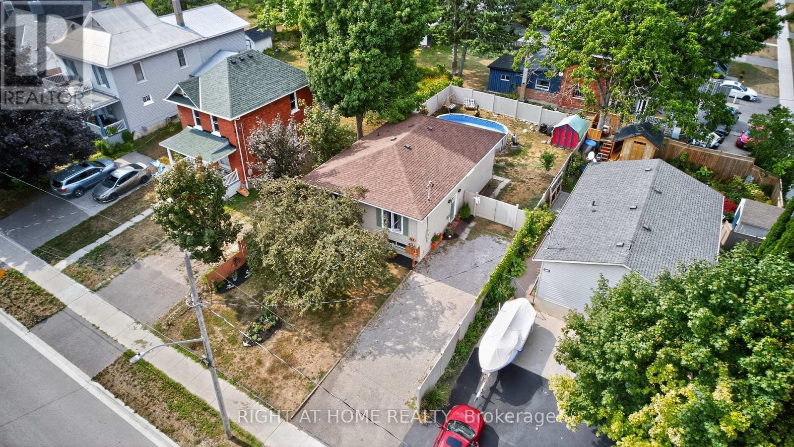 












112 BORLAND STREET E

,
Orillia,




Ontario
L3V2B7

