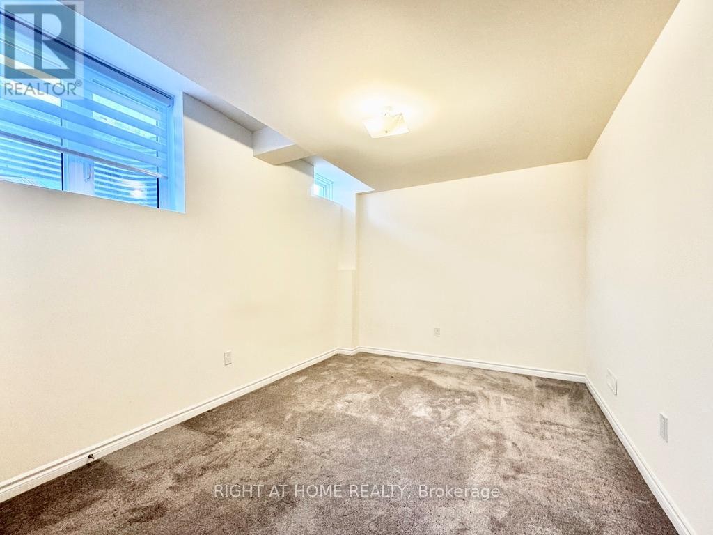 












BASEMENT - 106 DURHAM AVENUE

,
Barrie,




Ontario
L9J0L8

