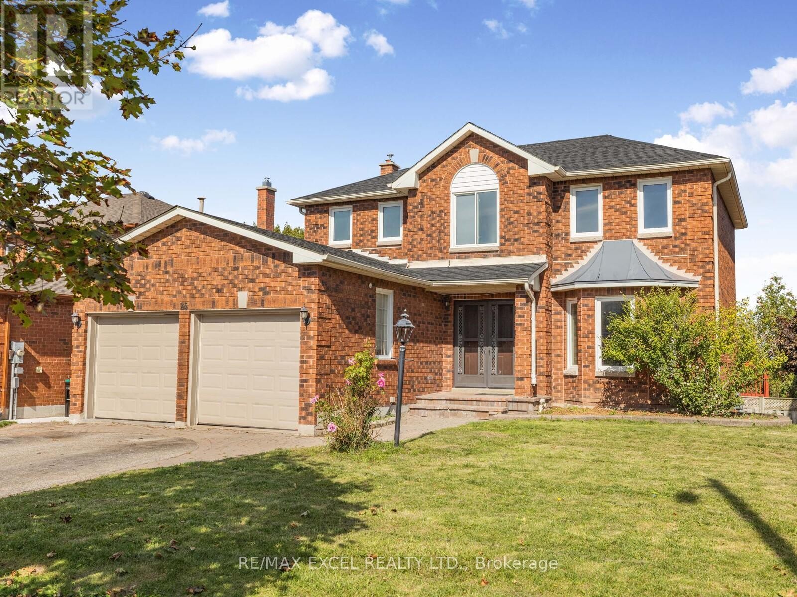 












25 GOLDEN MEADOW ROAD

,
Barrie (Bayshore),




Ontario
L4N7E6

