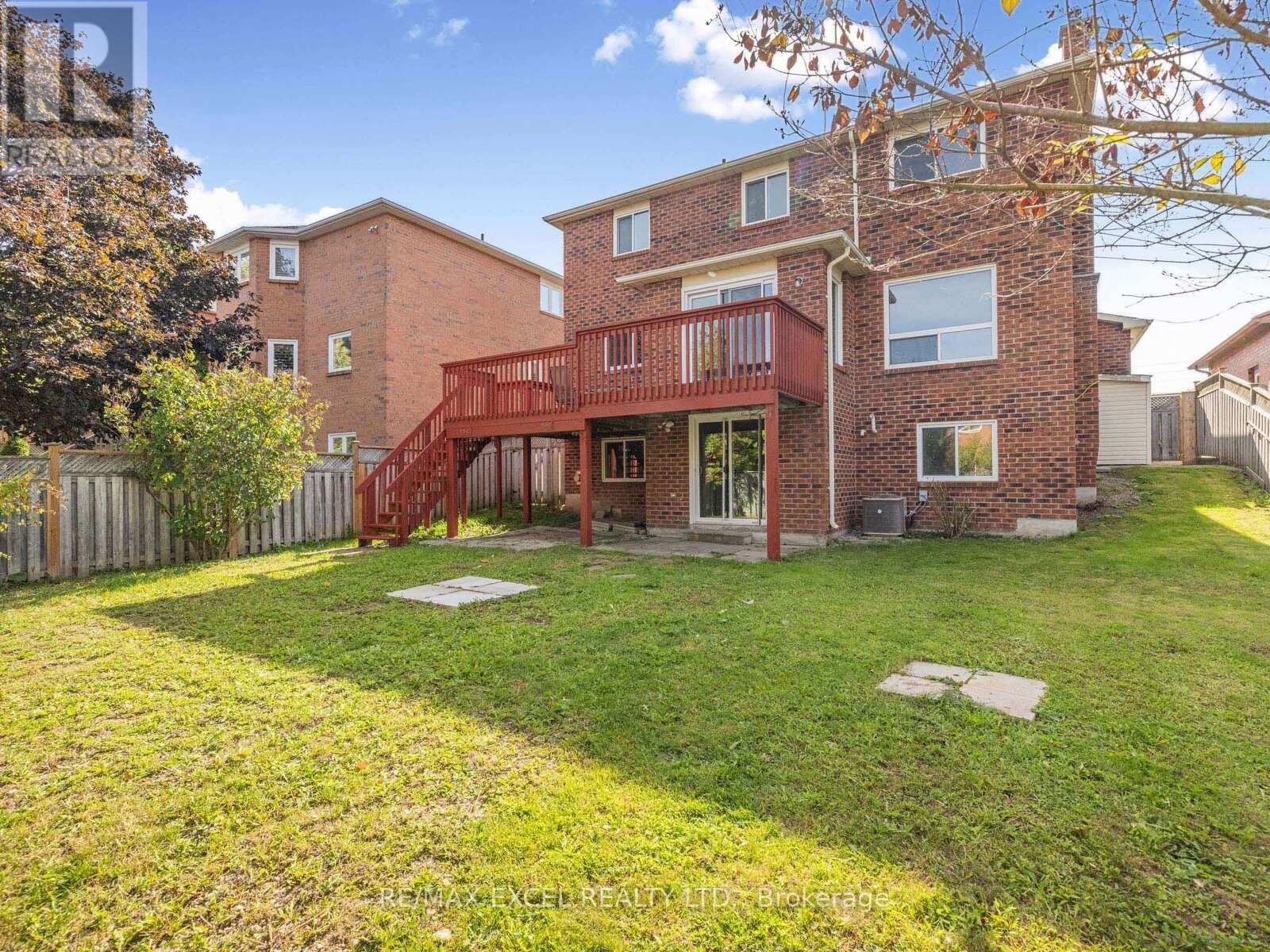 












25 GOLDEN MEADOW ROAD

,
Barrie (Bayshore),




Ontario
L4N7E6

