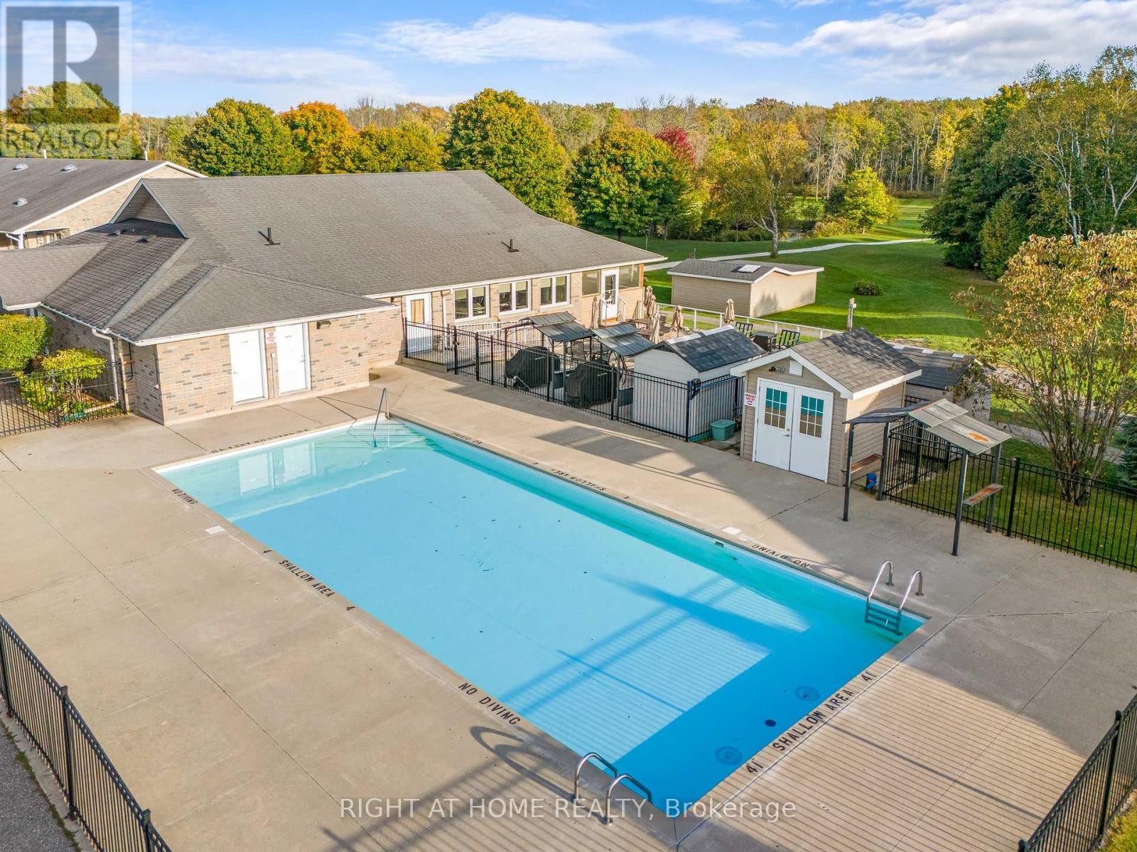 












3 CARRUTHERS STREET S

,
Wasaga Beach,




Ontario
L9Z1K2

