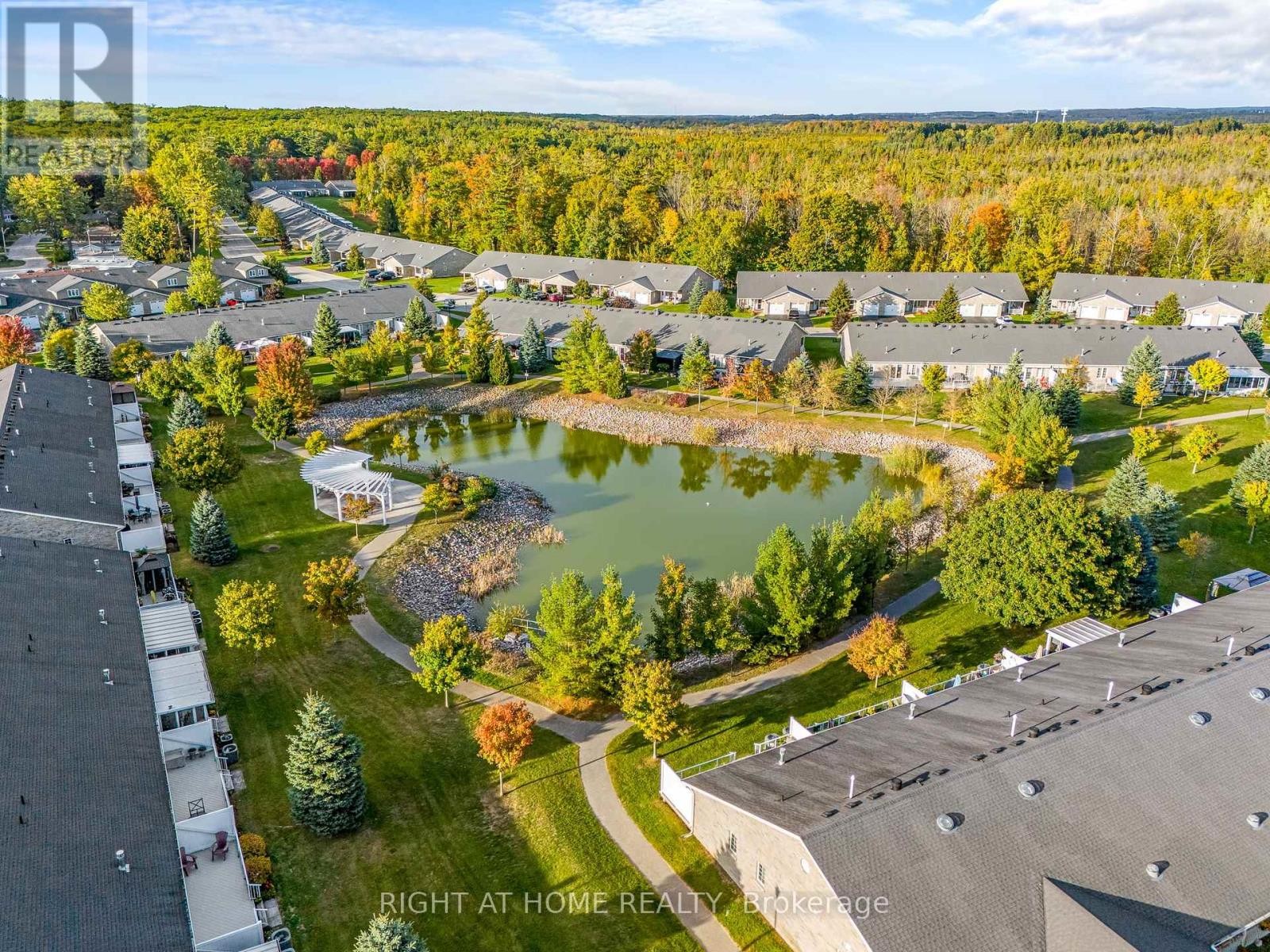 












3 CARRUTHERS STREET S

,
Wasaga Beach,




Ontario
L9Z1K2

