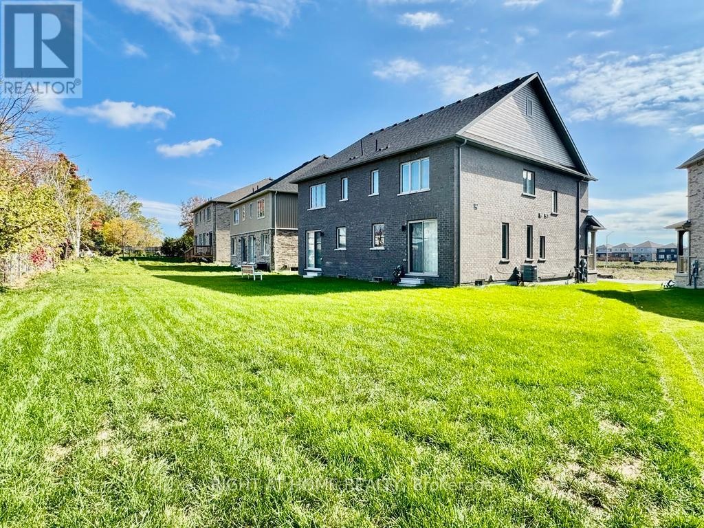 












65 KIRKWOOD WAY

,
Barrie,




Ontario
L9J0K7

