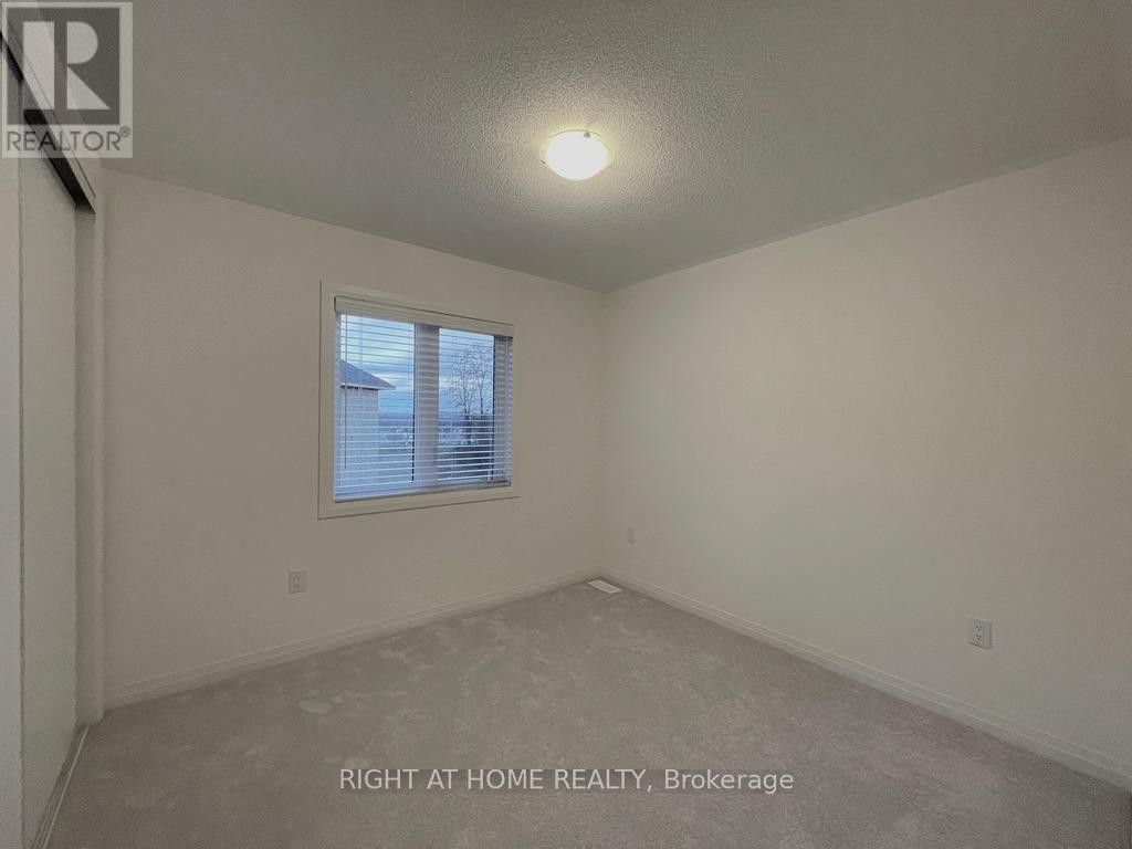 












65 KIRKWOOD WAY

,
Barrie,




Ontario
L9J0K7

