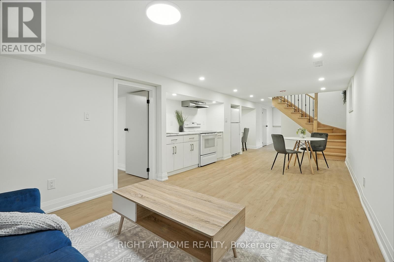 












29 NIDA DRIVE

,
Tiny,




Ontario
L9M0B3

