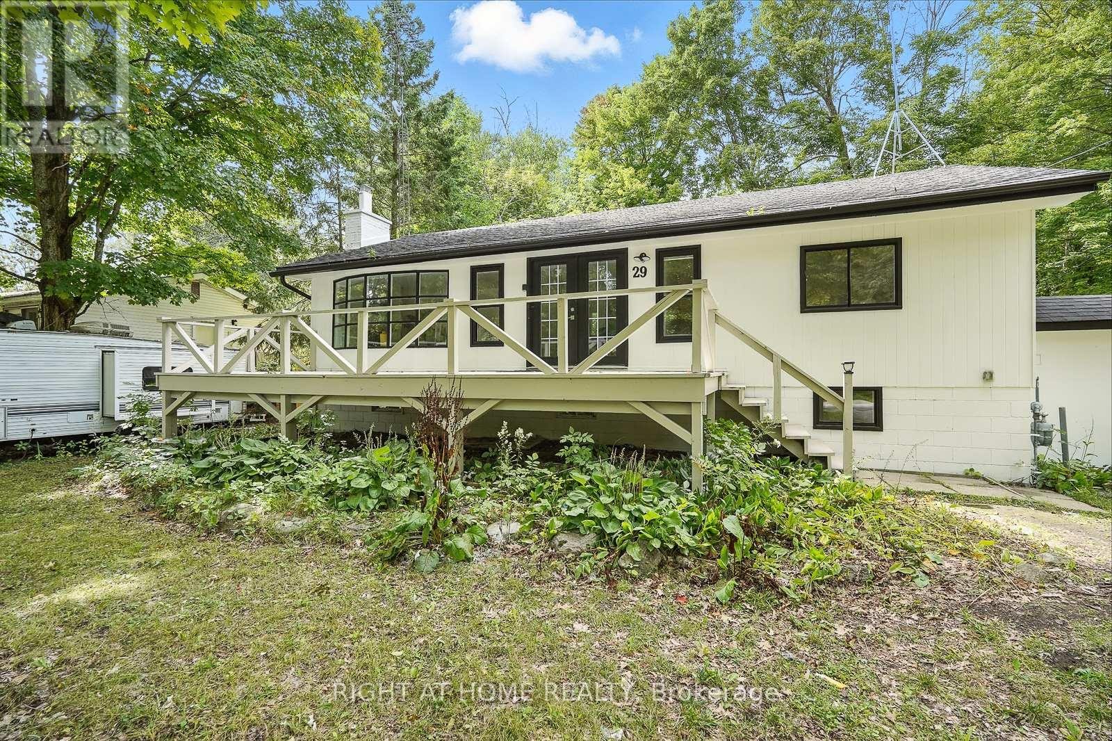 












29 NIDA DRIVE

,
Tiny,




Ontario
L9M0B3

