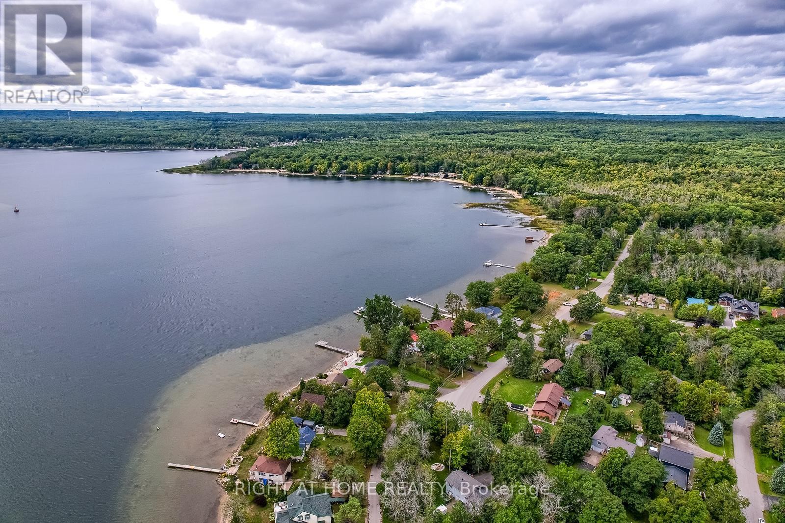 












29 NIDA DRIVE

,
Tiny,




Ontario
L9M0B3

