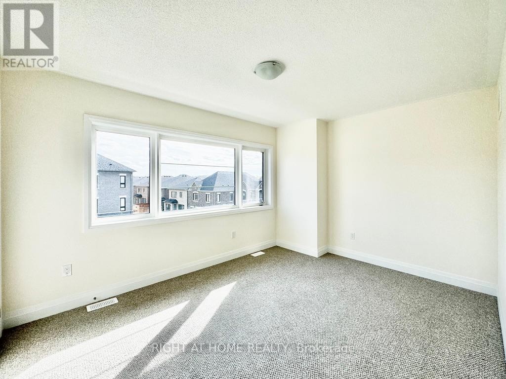 












UPPER - 70 BEARBERRY ROAD

,
Springwater (Midhurst),




Ontario
L9X2E1

