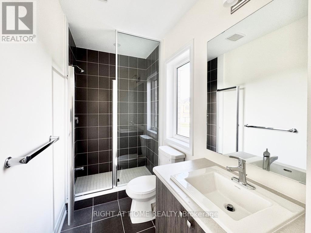 












UPPER - 70 BEARBERRY ROAD

,
Springwater (Midhurst),




Ontario
L9X2E1

