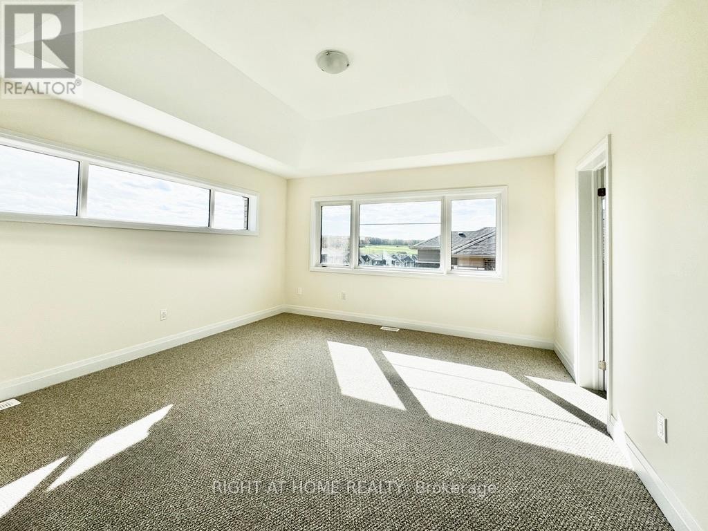 












UPPER - 70 BEARBERRY ROAD

,
Springwater (Midhurst),




Ontario
L9X2E1

