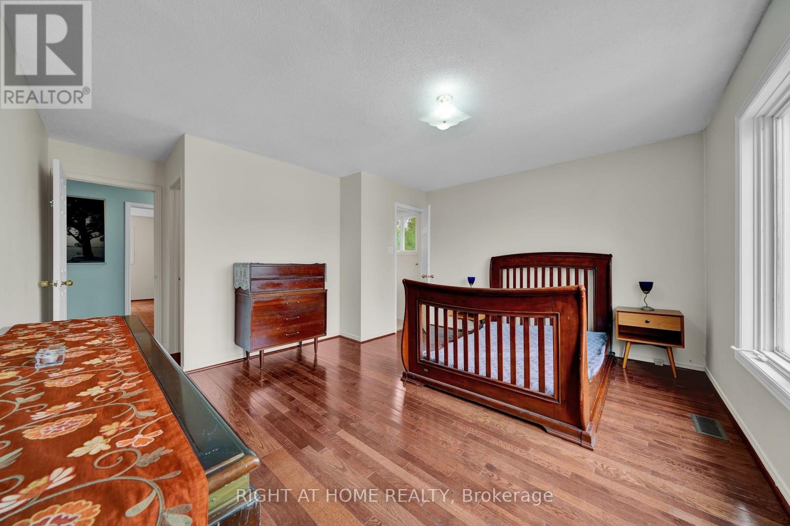 












138 45TH STREET N

,
Wasaga Beach,




Ontario
L9Z1Z2

