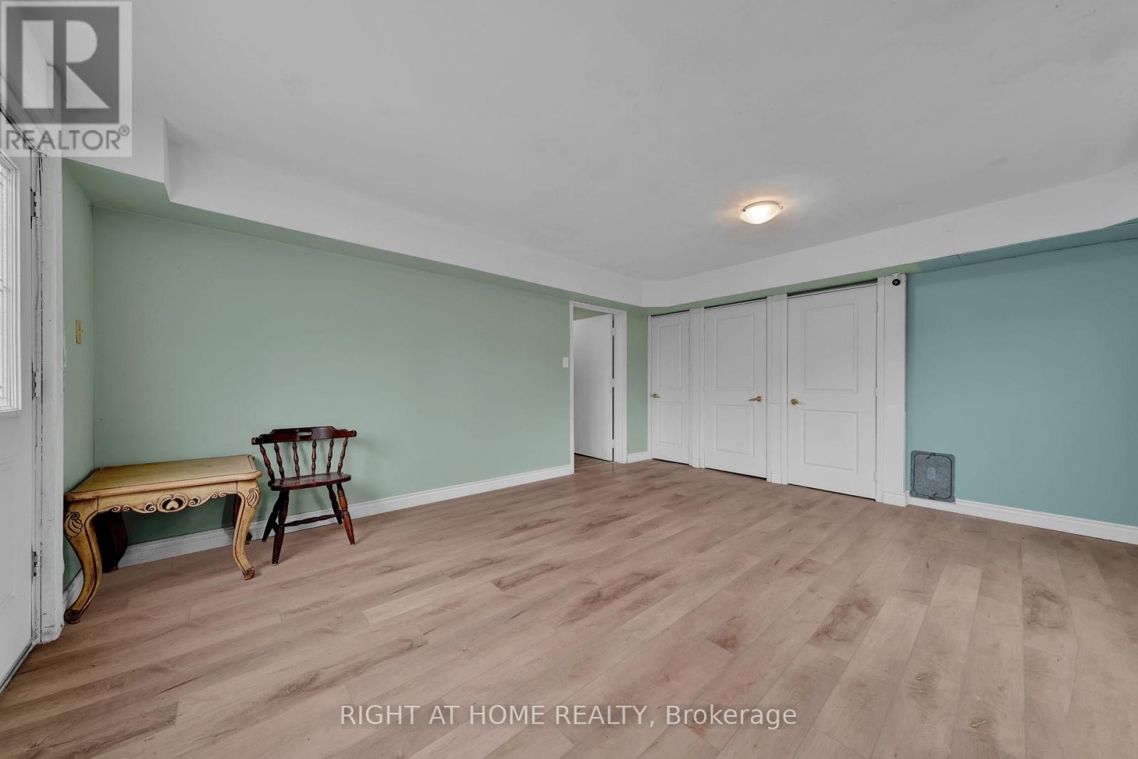 












138 45TH STREET N

,
Wasaga Beach,




Ontario
L9Z1Z2

