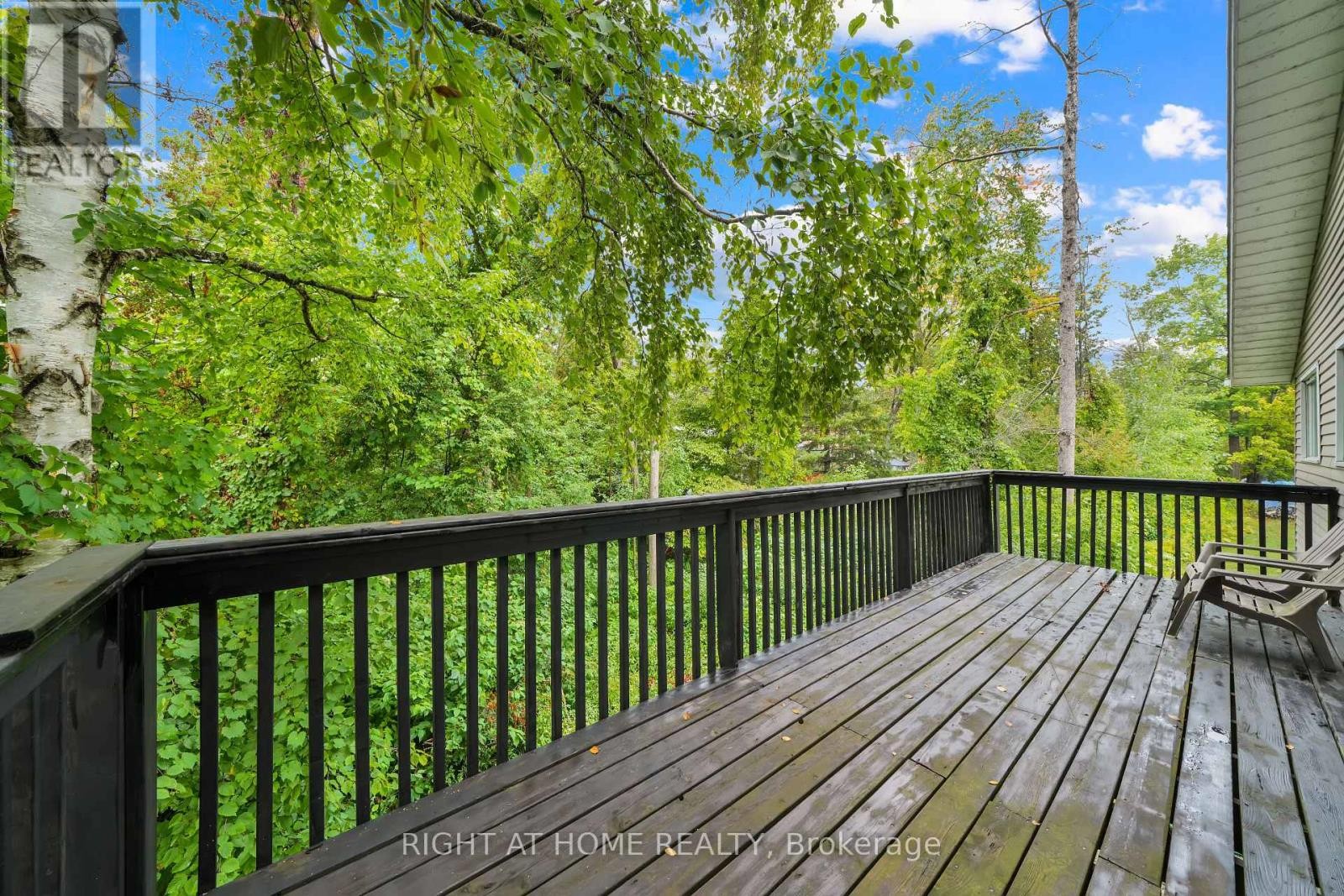 












138 45TH STREET N

,
Wasaga Beach,




Ontario
L9Z1Z2

