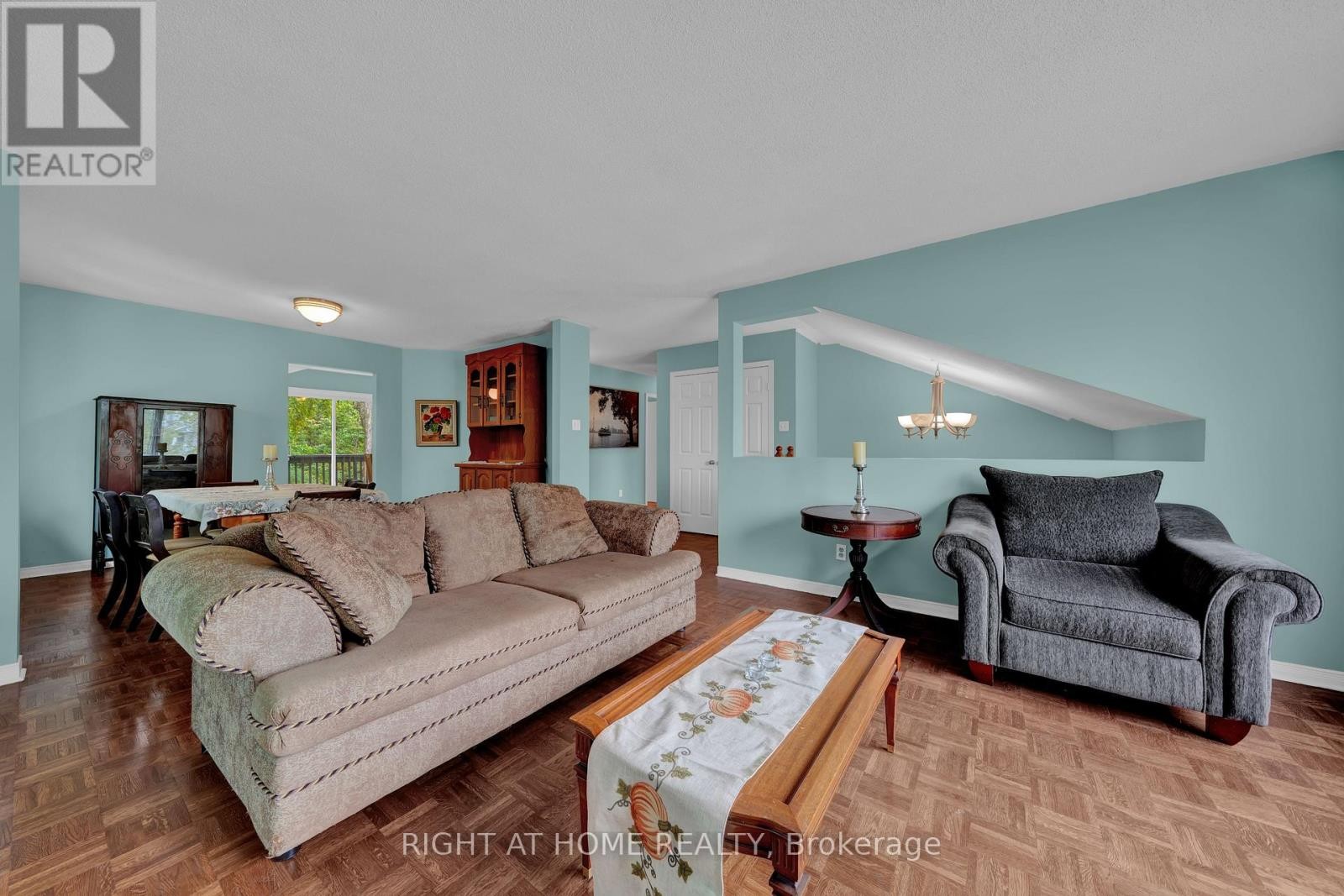 












138 45TH STREET N

,
Wasaga Beach,




Ontario
L9Z1Z2

