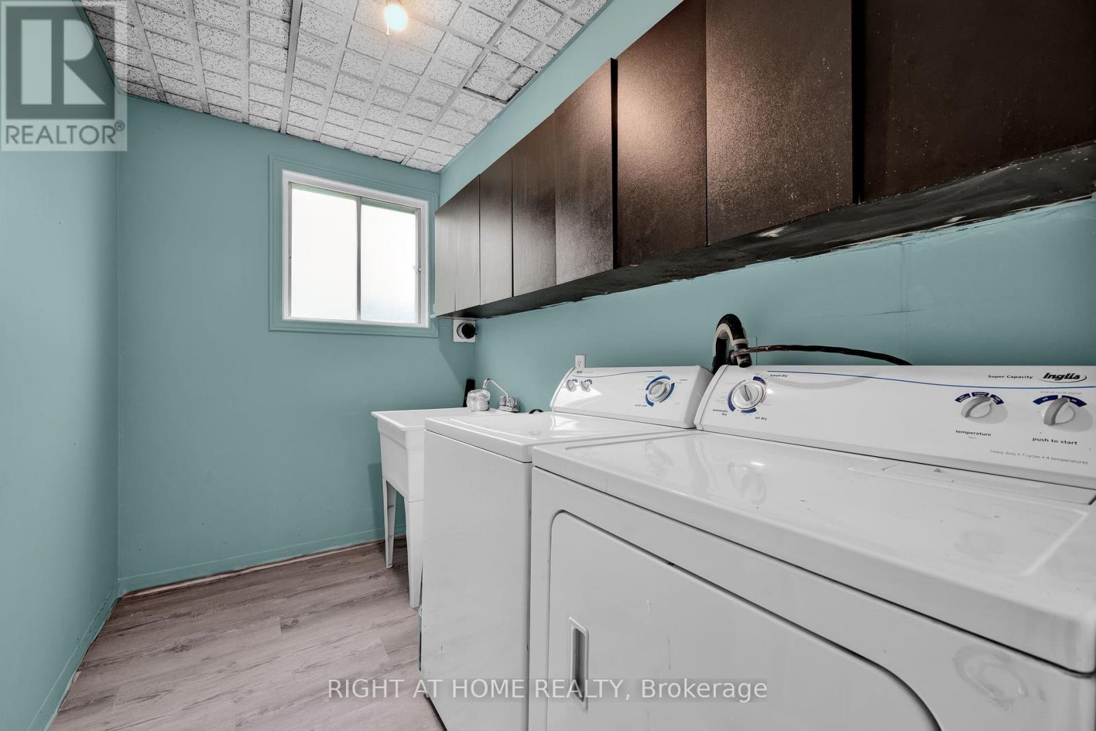 












138 45TH STREET N

,
Wasaga Beach,




Ontario
L9Z1Z2

