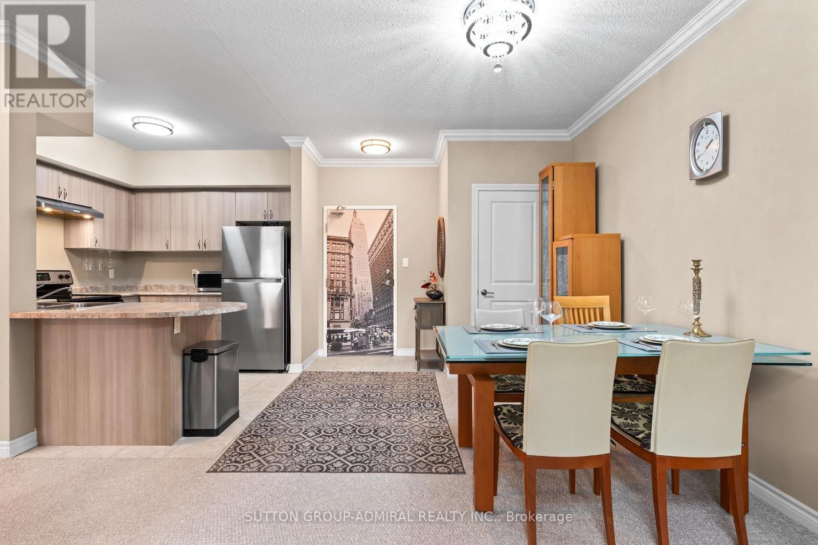 












303 - 7 GREENWICH STREET

,
Barrie (Ardagh),




Ontario
L4N7Y8

