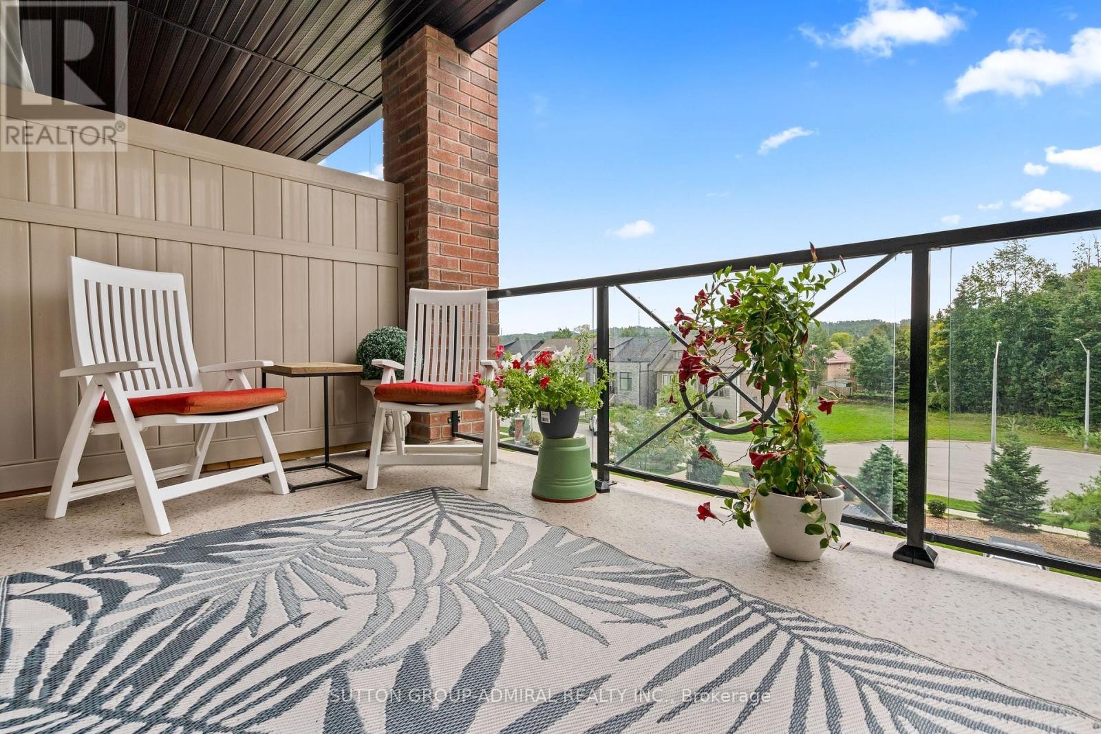 












303 - 7 GREENWICH STREET

,
Barrie (Ardagh),




Ontario
L4N7Y8

