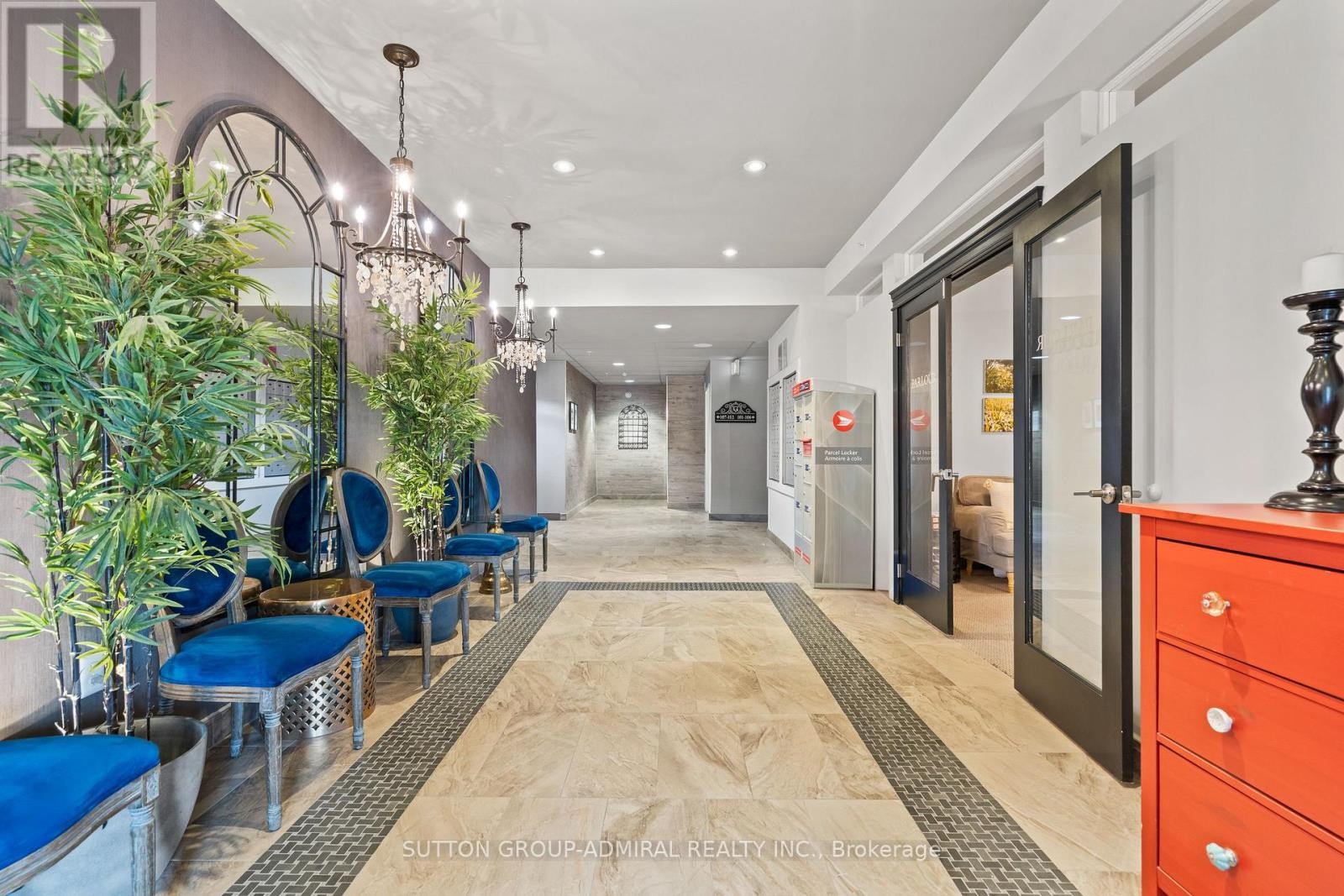 












303 - 7 GREENWICH STREET

,
Barrie (Ardagh),




Ontario
L4N7Y8

