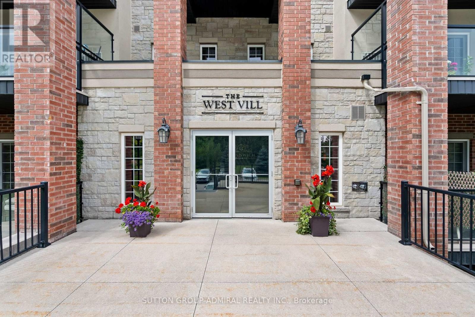 












303 - 7 GREENWICH STREET

,
Barrie (Ardagh),




Ontario
L4N7Y8

