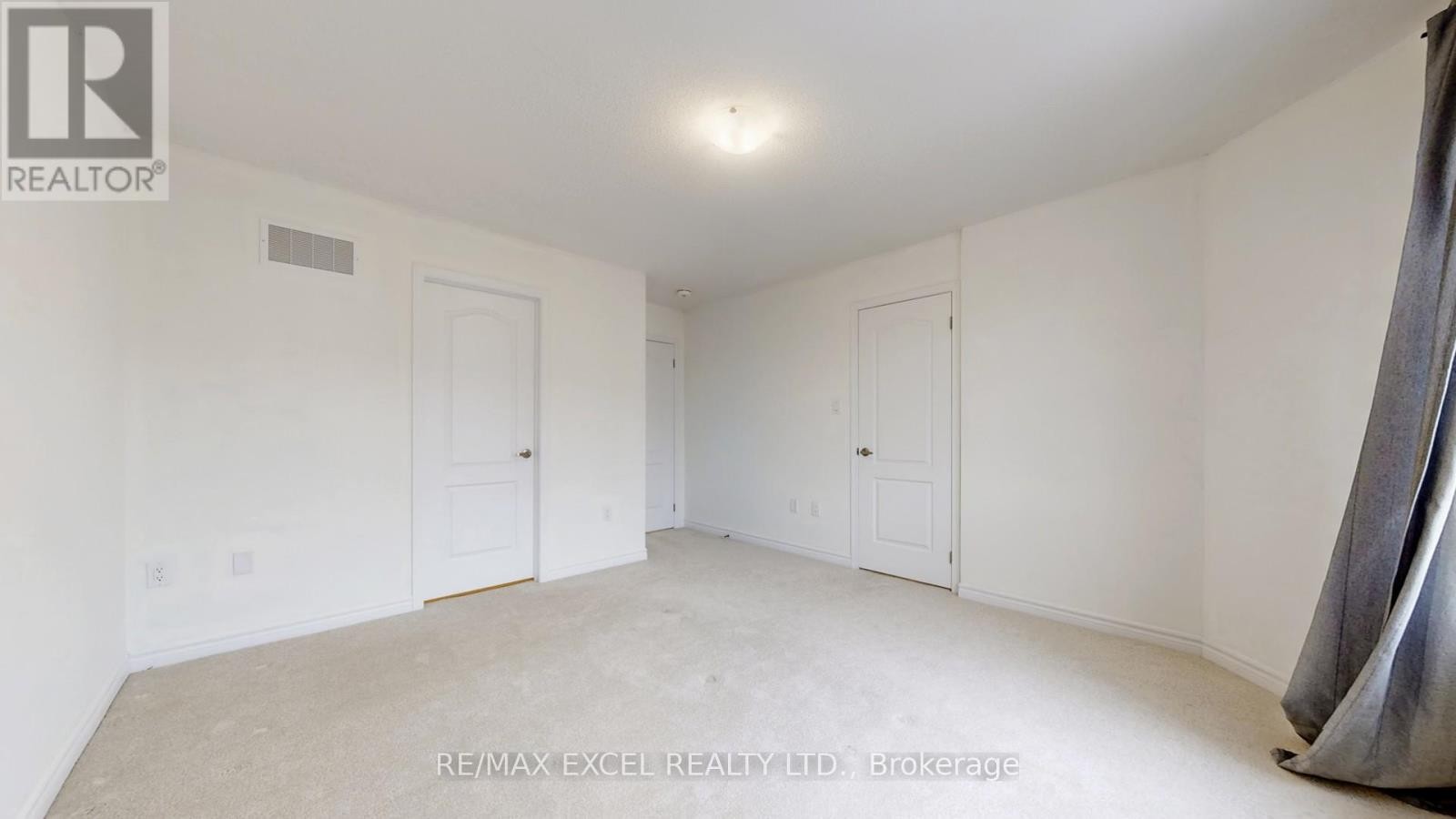 












84 SANDHILL CRANE DRIVE

,
Wasaga Beach,




Ontario
L9Z0K4

