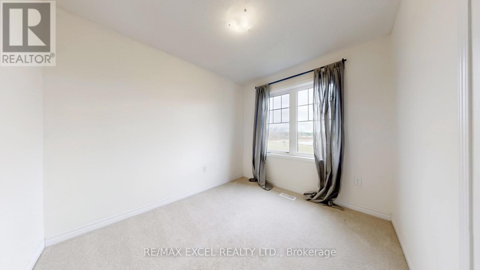 












84 SANDHILL CRANE DRIVE

,
Wasaga Beach,




Ontario
L9Z0K4

