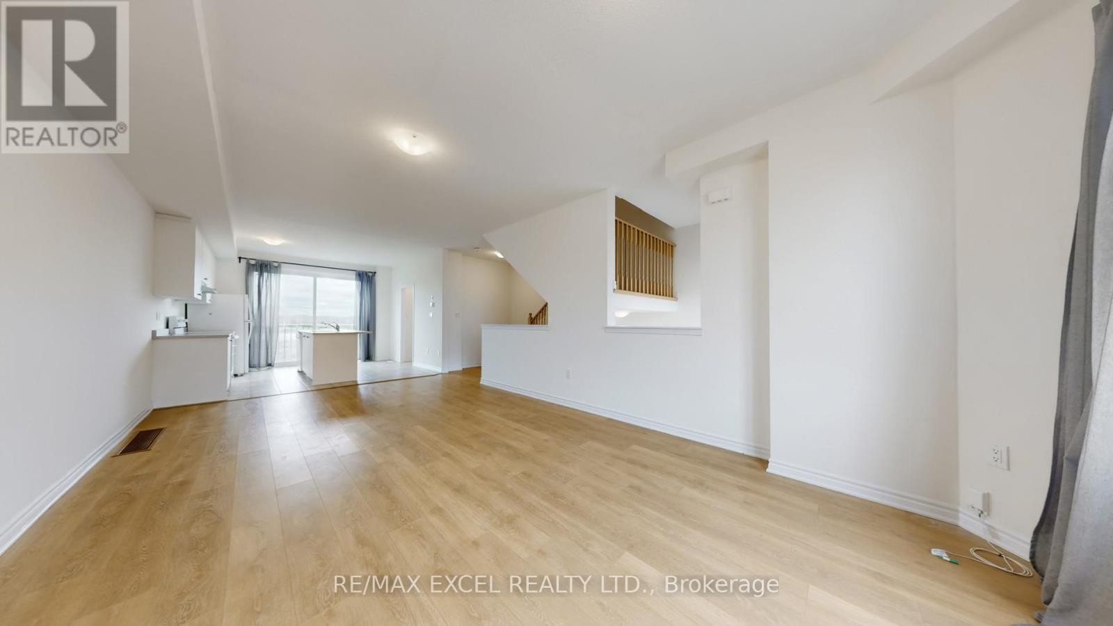 












84 SANDHILL CRANE DRIVE

,
Wasaga Beach,




Ontario
L9Z0K4

