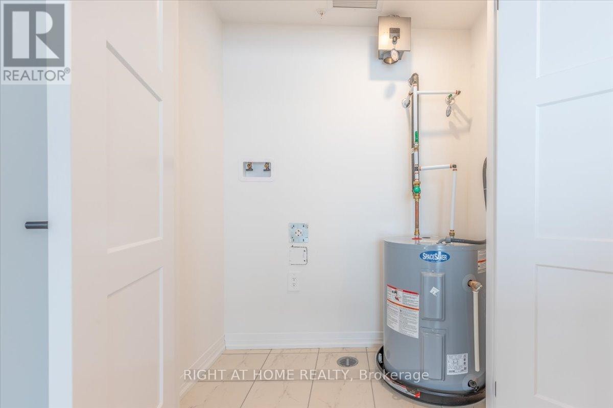 












302 - 15 KNEESHAW DRIVE S

,
Barrie,




Ontario
L9J0X9

