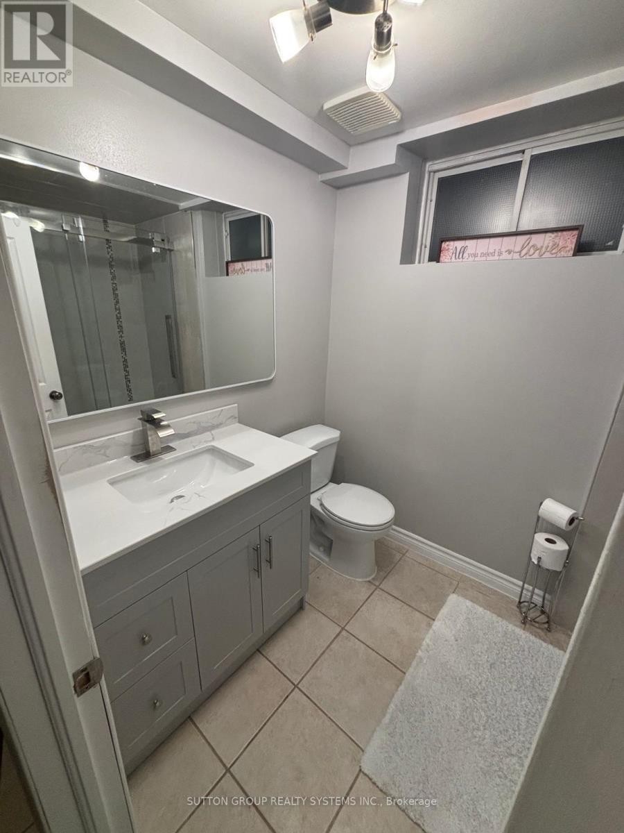 












BSMT - 62 LAIDLAW DRIVE

,
Barrie (West Bayfield),




Ontario
L4N7W2

