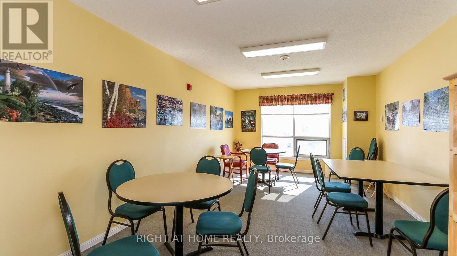 












106 - 90 DEAN AVENUE

,
Barrie (Painswick South),




Ontario
L4N0M3

