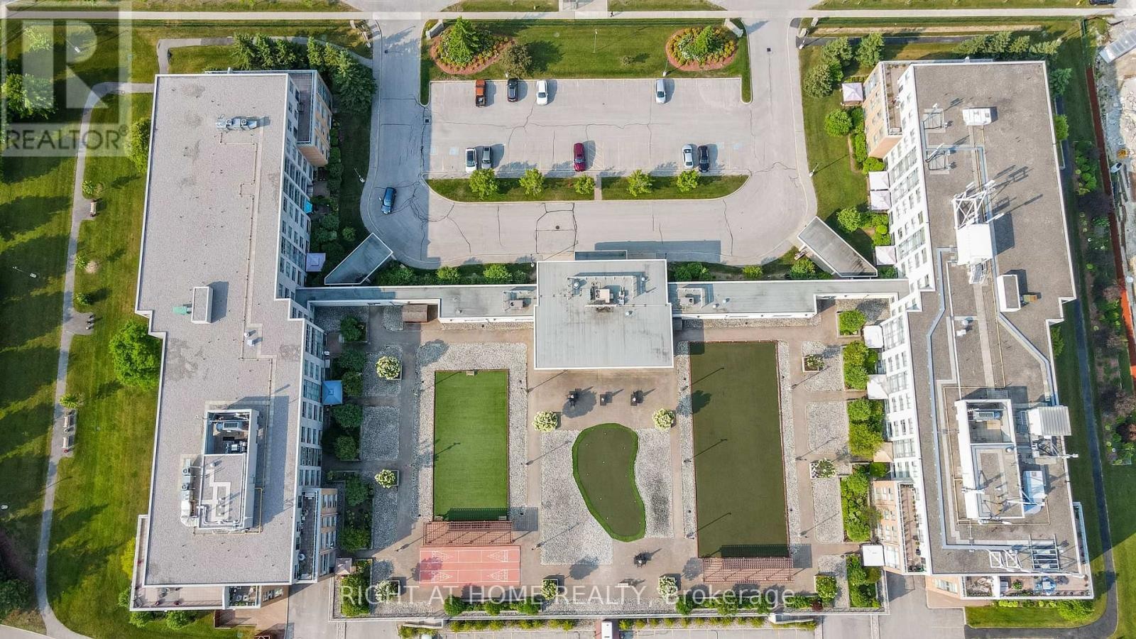 












106 - 90 DEAN AVENUE

,
Barrie (Painswick South),




Ontario
L4N0M3

