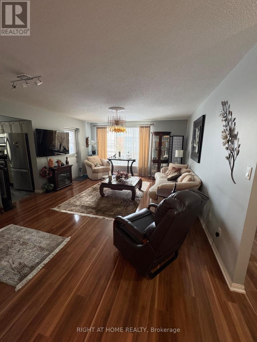 












106 - 90 DEAN AVENUE

,
Barrie (Painswick South),




Ontario
L4N0M3

