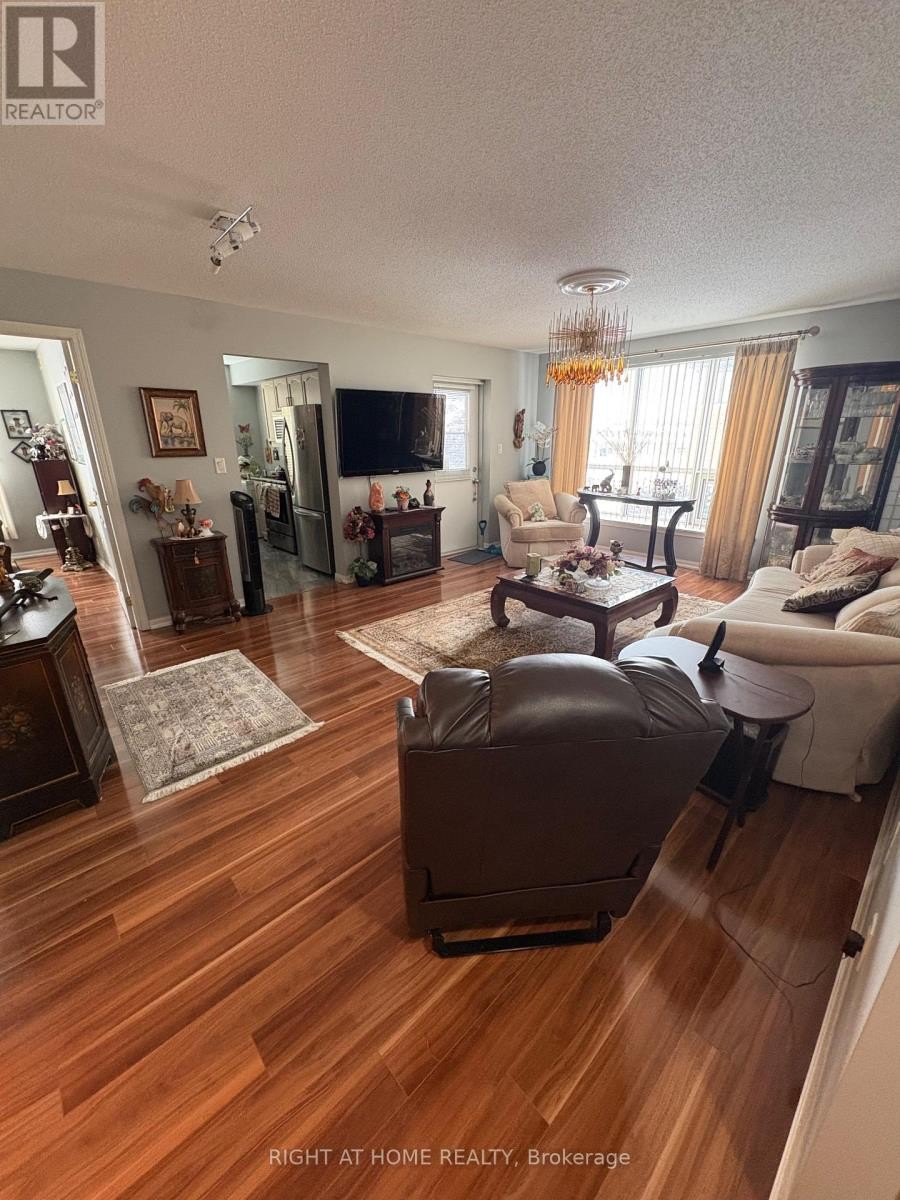 












106 - 90 DEAN AVENUE

,
Barrie (Painswick South),




Ontario
L4N0M3

