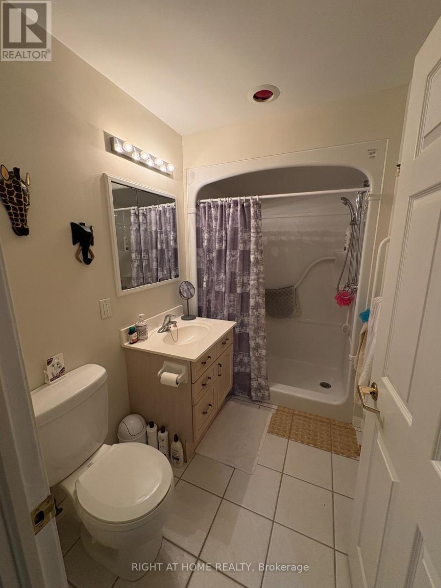 












106 - 90 DEAN AVENUE

,
Barrie (Painswick South),




Ontario
L4N0M3

