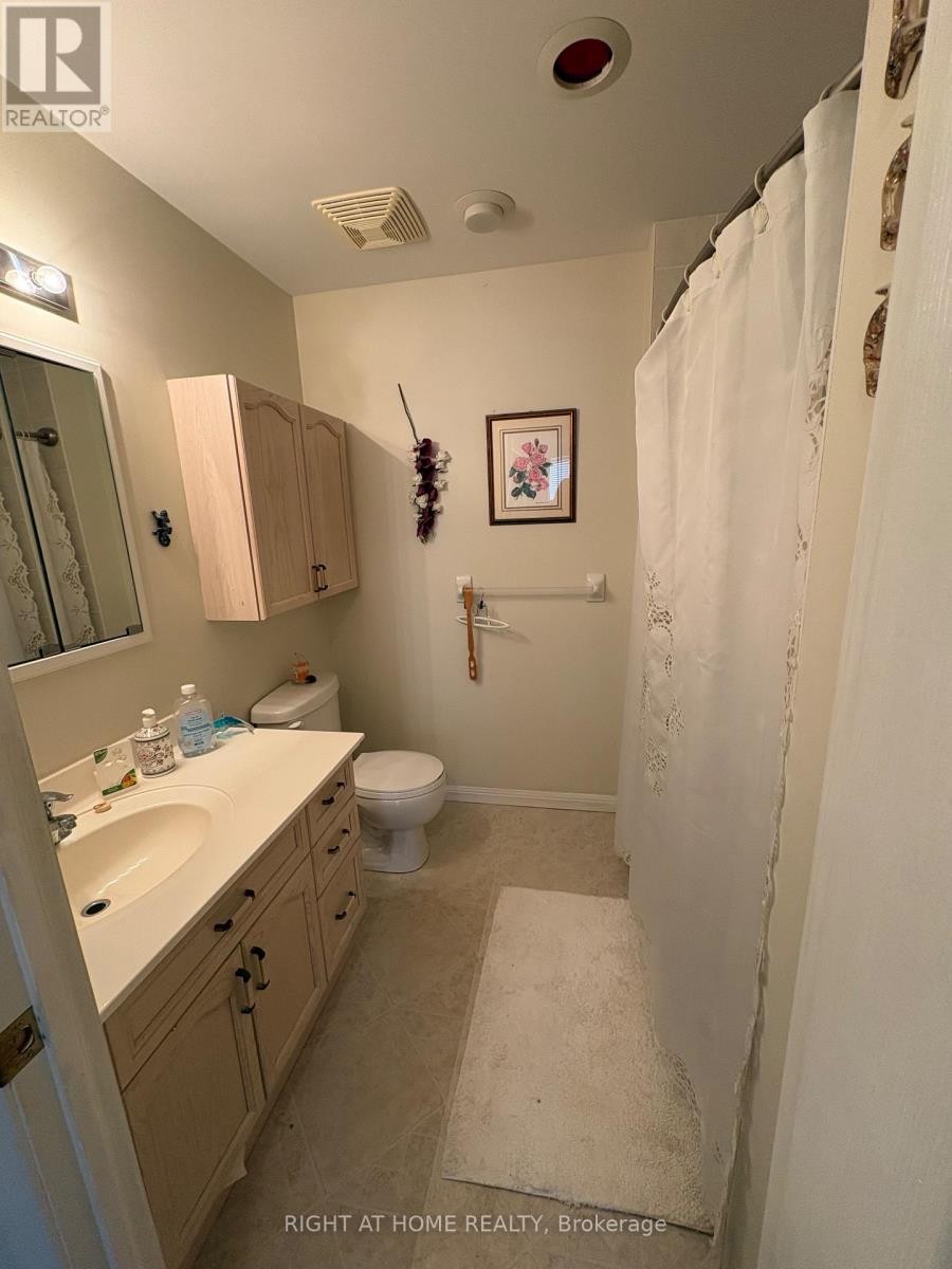 












106 - 90 DEAN AVENUE

,
Barrie (Painswick South),




Ontario
L4N0M3

