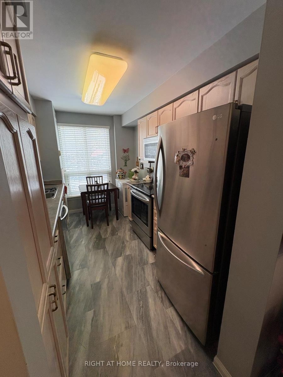 












106 - 90 DEAN AVENUE

,
Barrie (Painswick South),




Ontario
L4N0M3

