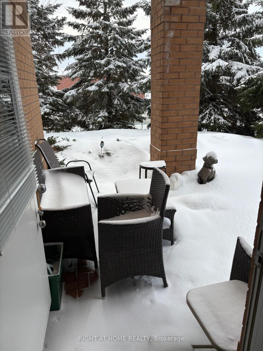 












106 - 90 DEAN AVENUE

,
Barrie (Painswick South),




Ontario
L4N0M3

